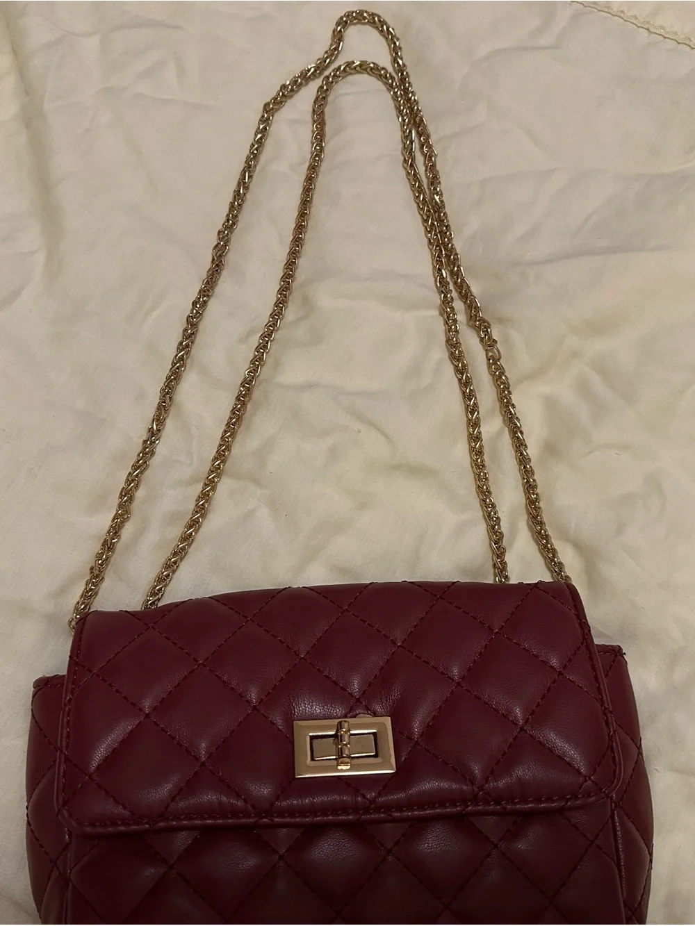 Quilted Burgundy Chain Crossbody Bag - Classic Women’s Shoulder Bag